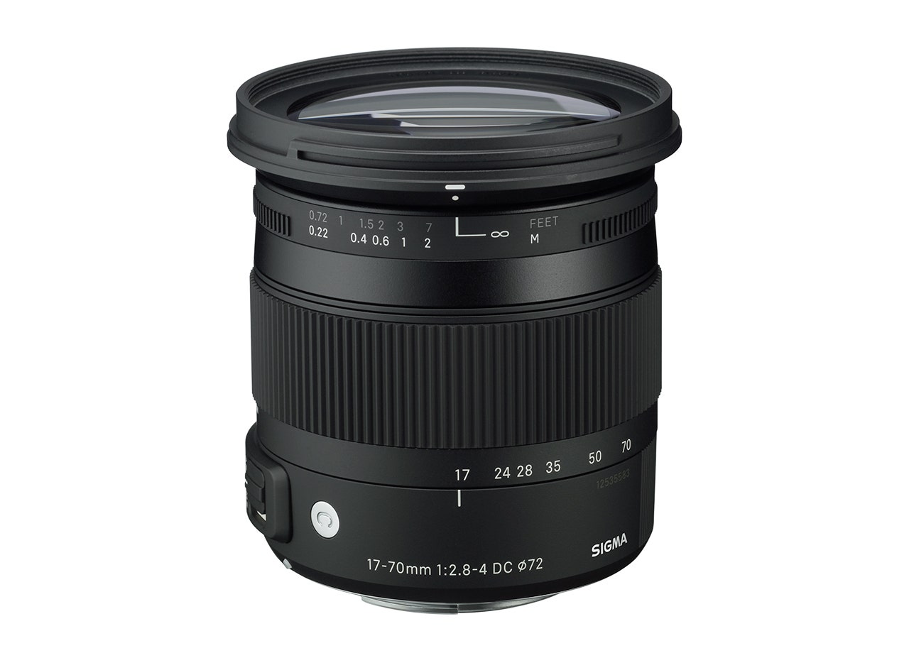 17-70mm F2.8-4 DC Macro OS HSM